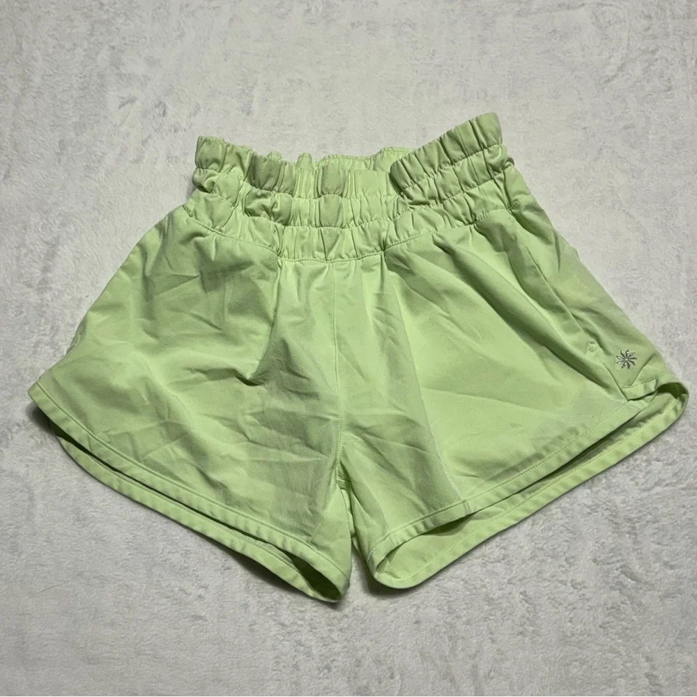 Athleta Girl All star 2.5” Shorts Light Green Girls’ Large 12